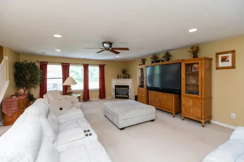 10526 Pokagon Way Indianapolis IN 46239