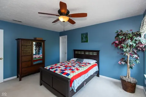 10526 Pokagon Way Indianapolis IN 46239