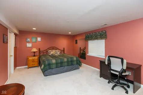10526 Pokagon Way Indianapolis IN 46239