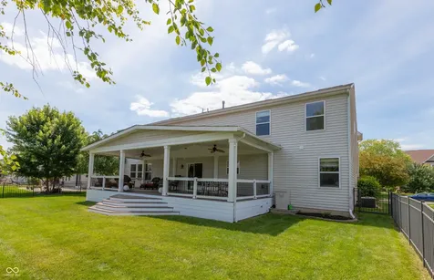 10526 Pokagon Way Indianapolis IN 46239