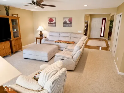 10526 Pokagon Way Indianapolis IN 46239
