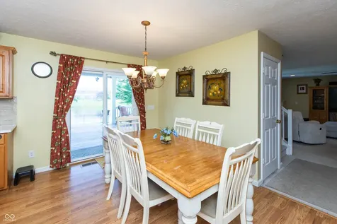 10526 Pokagon Way Indianapolis IN 46239