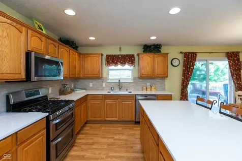 10526 Pokagon Way Indianapolis IN 46239