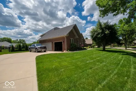 1772 Wedgewood Drive Greenwood IN 46143
