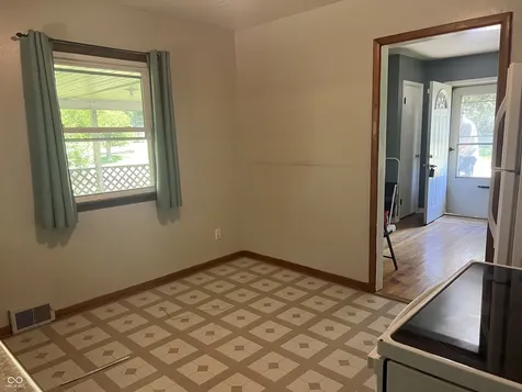 352 S 350 W Columbus IN 47201