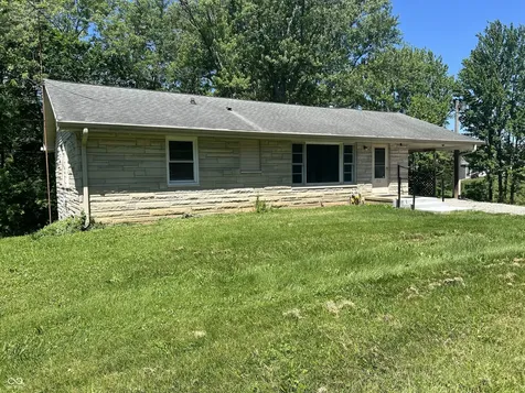352 S 350 W Columbus IN 47201