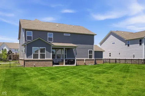 19395 Ketterley Circle Westfield IN 46074