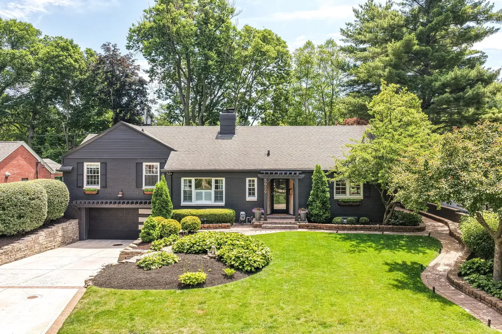 5939 Gladden Drive Indianapolis IN 46220