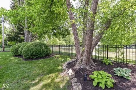 5939 Gladden Drive Indianapolis IN 46220