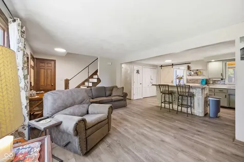 1517 E 43rd Street Anderson IN 46013