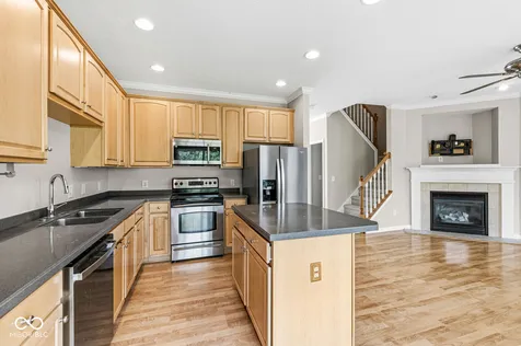 11876 Esty Way Carmel IN 46033
