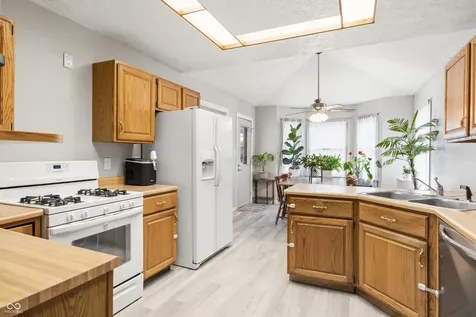 4231 E Lakeview Drive Martinsville IN 46151