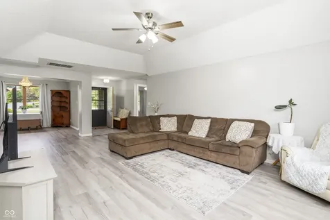 4231 E Lakeview Drive Martinsville IN 46151