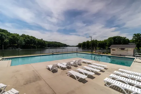 4231 E Lakeview Drive Martinsville IN 46151