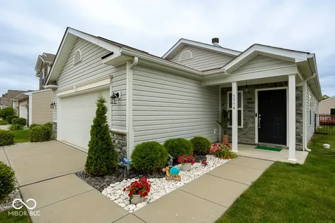 5774 White Pine Road Whitestown IN 46075