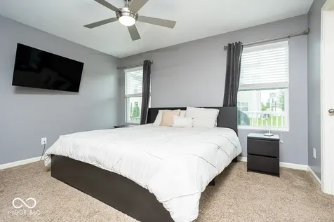 5774 White Pine Road Whitestown IN 46075