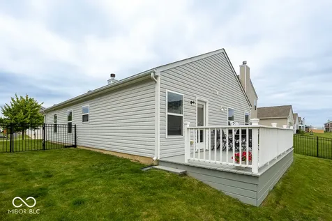 5774 White Pine Road Whitestown IN 46075