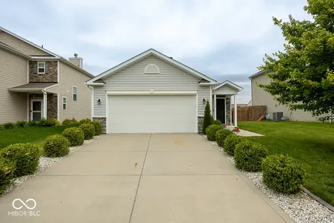 5774 White Pine Road Whitestown IN 46075