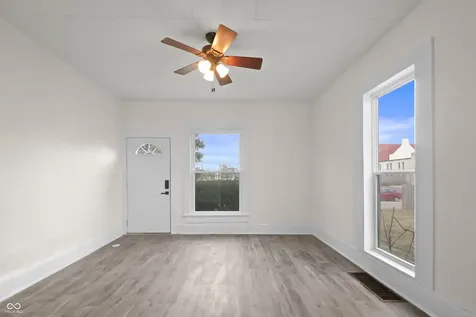 131 W 13th Street Anderson IN 46016