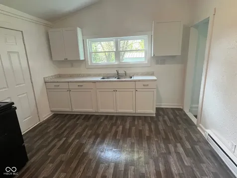 1732 Noble Street Anderson IN 46016