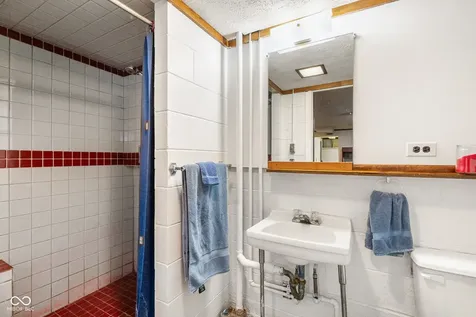 203 N 13th Avenue Beech Grove IN 46107
