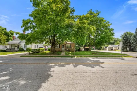 203 N 13th Avenue Beech Grove IN 46107