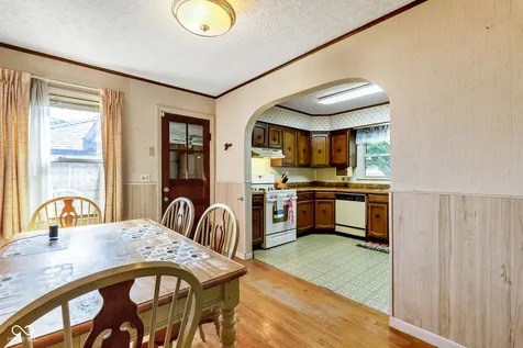 203 N 13th Avenue Beech Grove IN 46107
