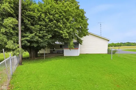 455 E Us Highway 52 Rushville IN 46173
