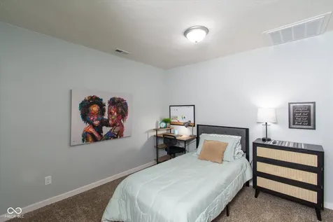 5035 Rosslyn Avenue Indianapolis IN 46205