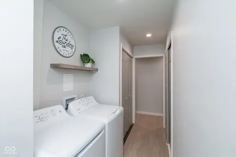 5035 Rosslyn Avenue Indianapolis IN 46205