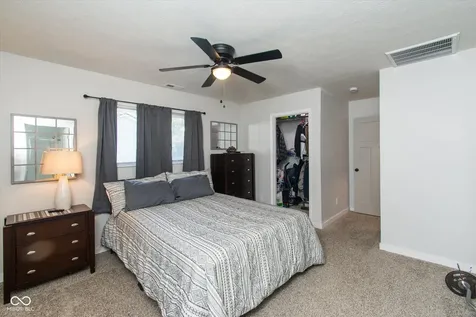 5035 Rosslyn Avenue Indianapolis IN 46205