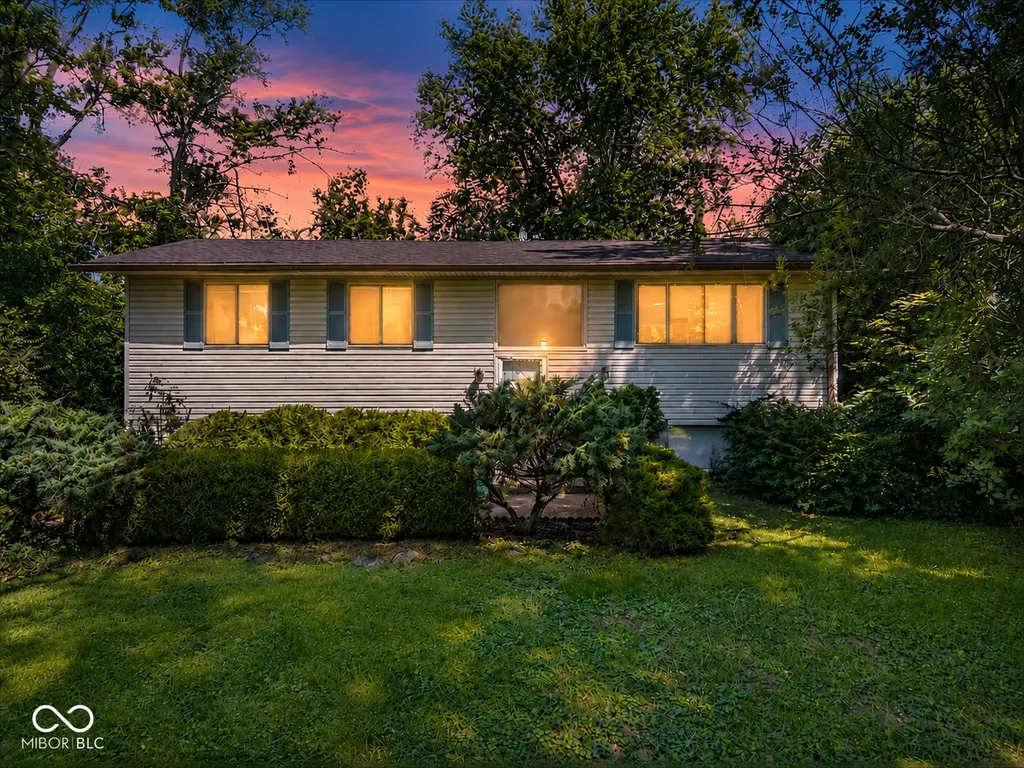 1504 Alimingo Drive Indianapolis IN 46260