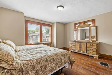 3241 Central Avenue Indianapolis IN 46205