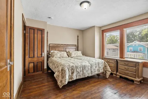 3241 Central Avenue Indianapolis IN 46205