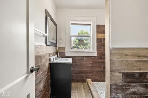 3241 Central Avenue Indianapolis IN 46205