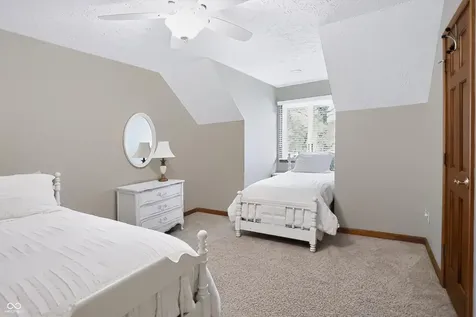 7228 Oak Cove Lane Noblesville IN 46062