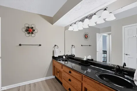 7228 Oak Cove Lane Noblesville IN 46062