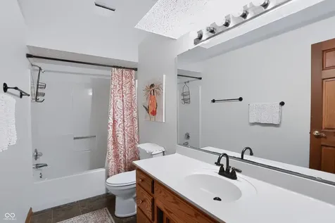 7228 Oak Cove Lane Noblesville IN 46062