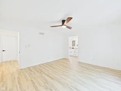9111 Pinecreek Court Indianapolis IN 46256
