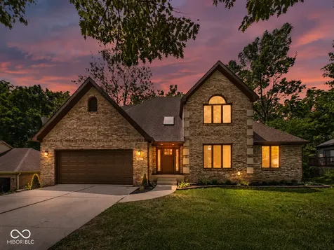 9111 Pinecreek Court Indianapolis IN 46256