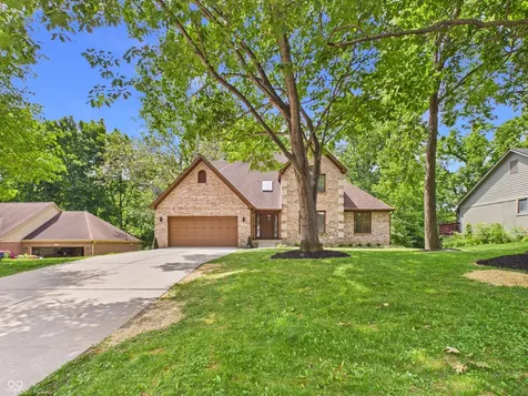 9111 Pinecreek Court Indianapolis IN 46256