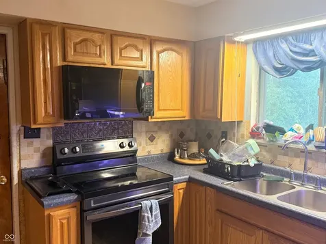 5026 Rixon Avenue Indianapolis IN 46221