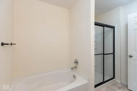 5588 W Woodhaven Drive Mccordsville IN 46055