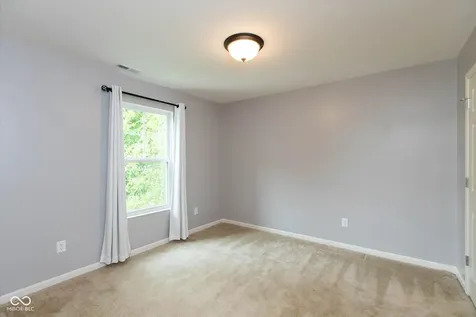 5588 W Woodhaven Drive Mccordsville IN 46055