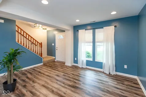 5588 W Woodhaven Drive Mccordsville IN 46055