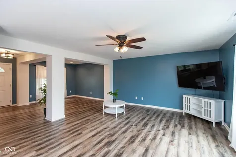 5588 W Woodhaven Drive Mccordsville IN 46055
