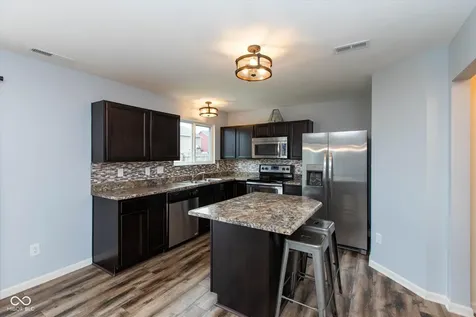 5588 W Woodhaven Drive Mccordsville IN 46055