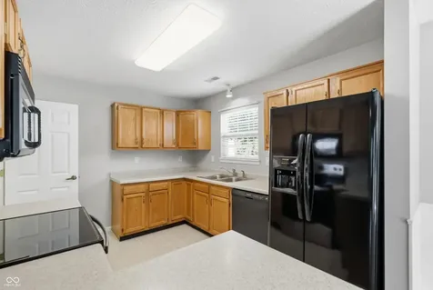 546 E Pine Ridge Drive Westfield IN 46074