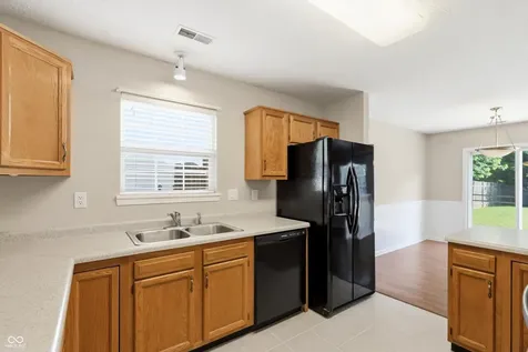 546 E Pine Ridge Drive Westfield IN 46074