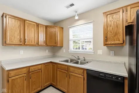 546 E Pine Ridge Drive Westfield IN 46074